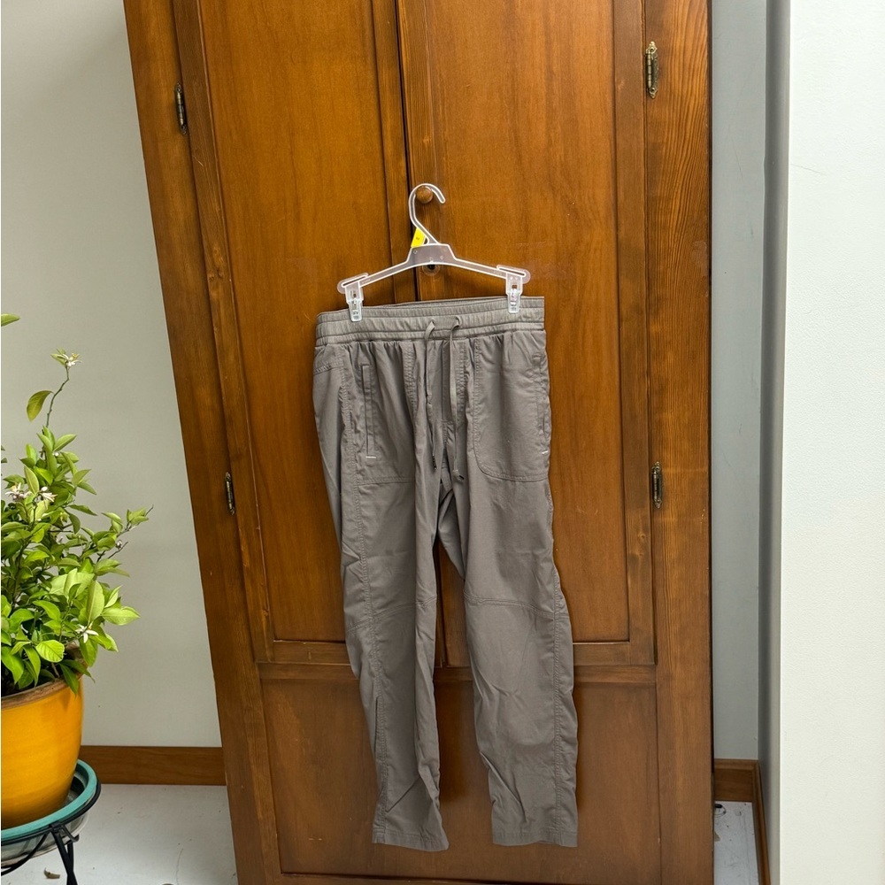 LL Bean straight leg joggers track pants SM 26 inseam drawstring elastic waist